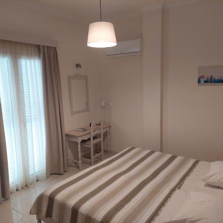 Alkyon Hotel Kamári Extérieur photo