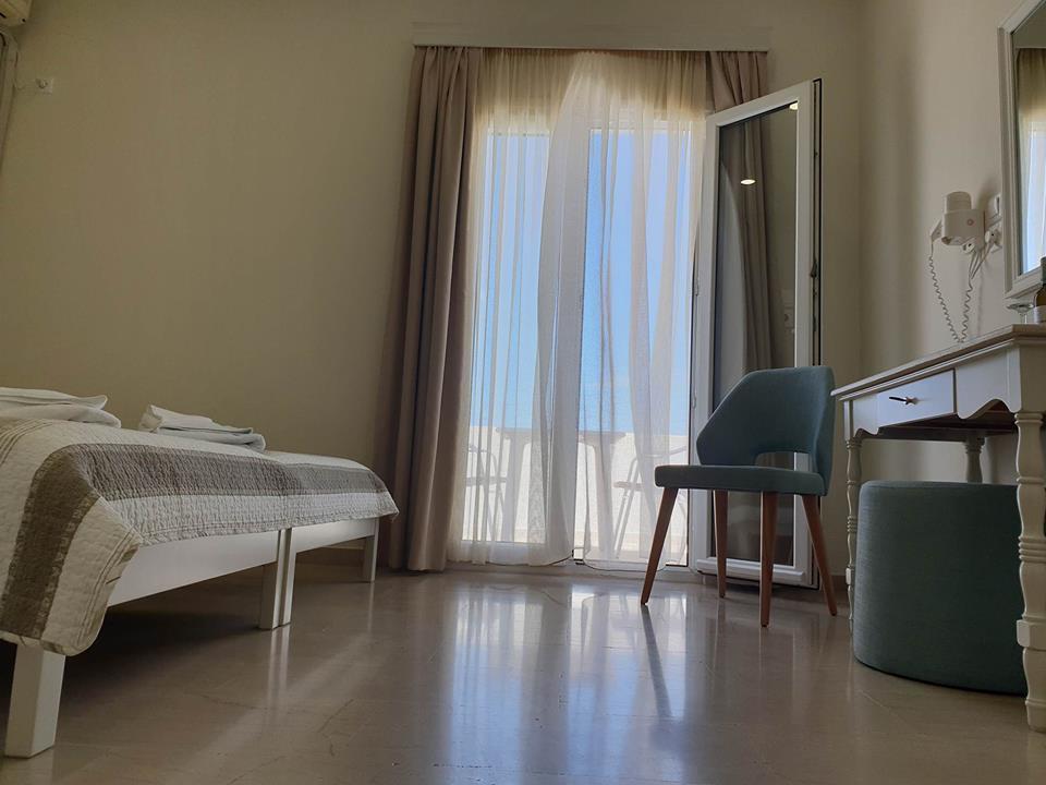 Alkyon Hotel Kamári Extérieur photo